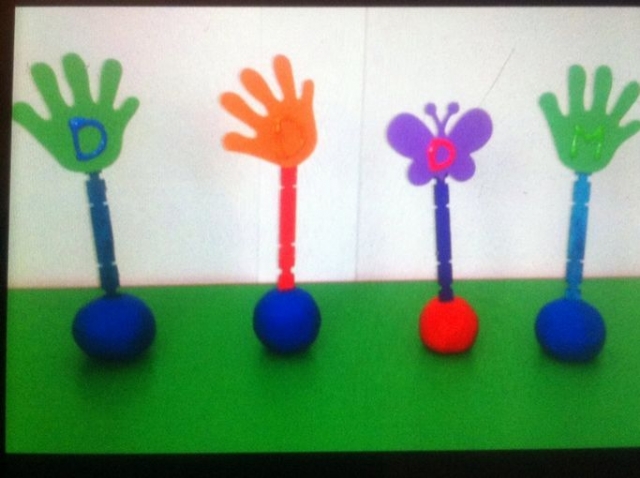 Manitas de colores.jpg
